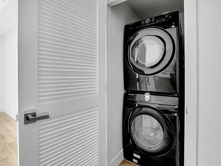 The Bay Apartment Homes — Photo 15