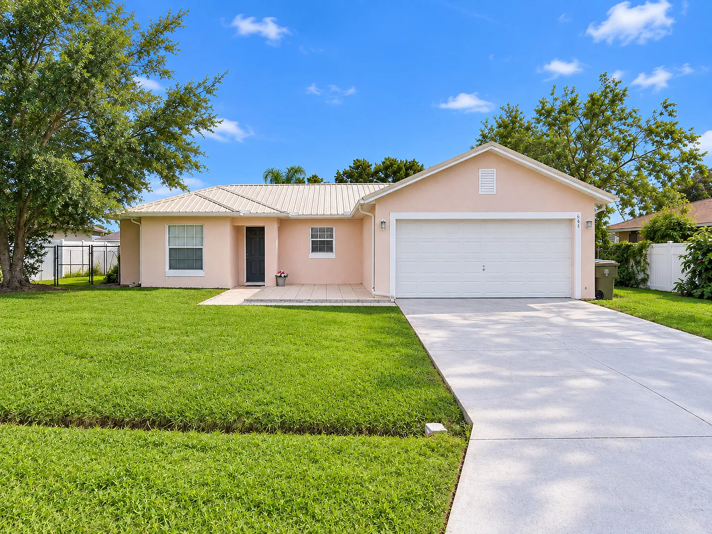 663 Heraldo Ct, Kissimmee, FL 34758 - 1 — Photo 2