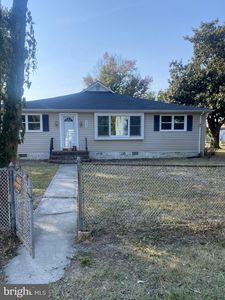 305 Maple Ave, Edgewater, MD, 21037