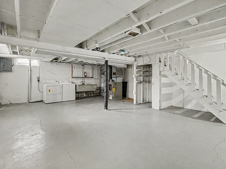 114 Crocker Blvd #114 — Photo 17