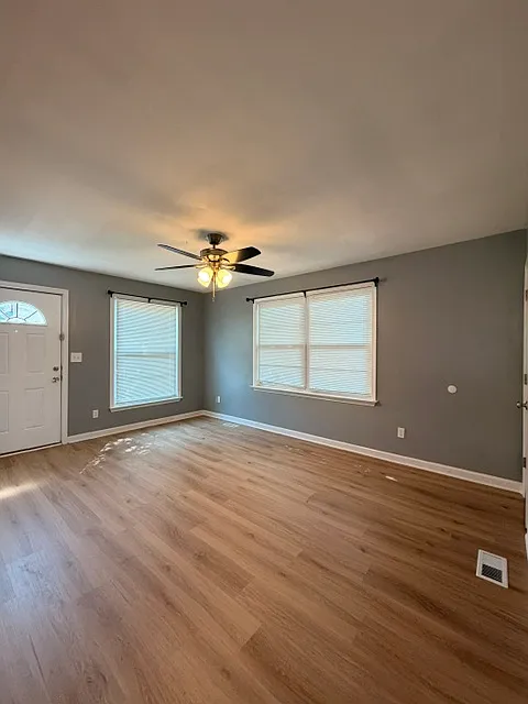 3 bed, 1.5 bath, 1200 sqft, $1,795 — Photo 4