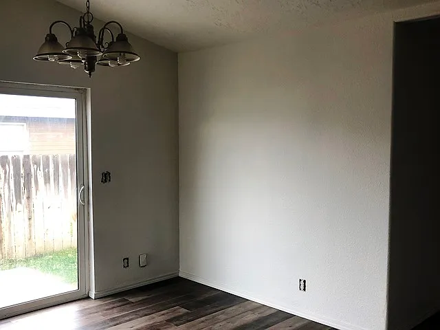 1114 SE Freedom Cir — Photo 2