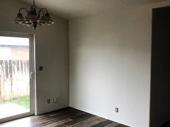 1114 SE Freedom Cir, Mountain Home, ID 83647