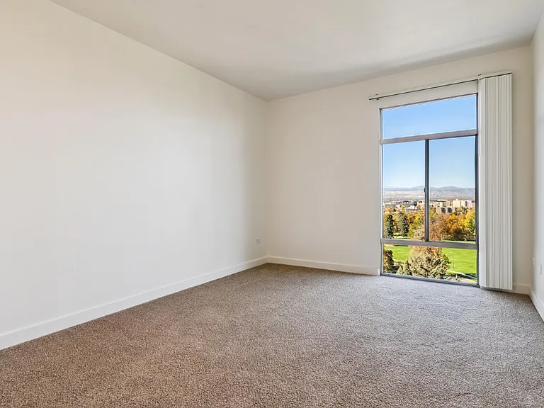 Cheesman Club Apartments — Photo 19