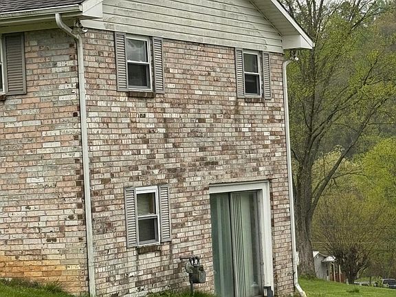 2nd image of 529 Vinson Dr