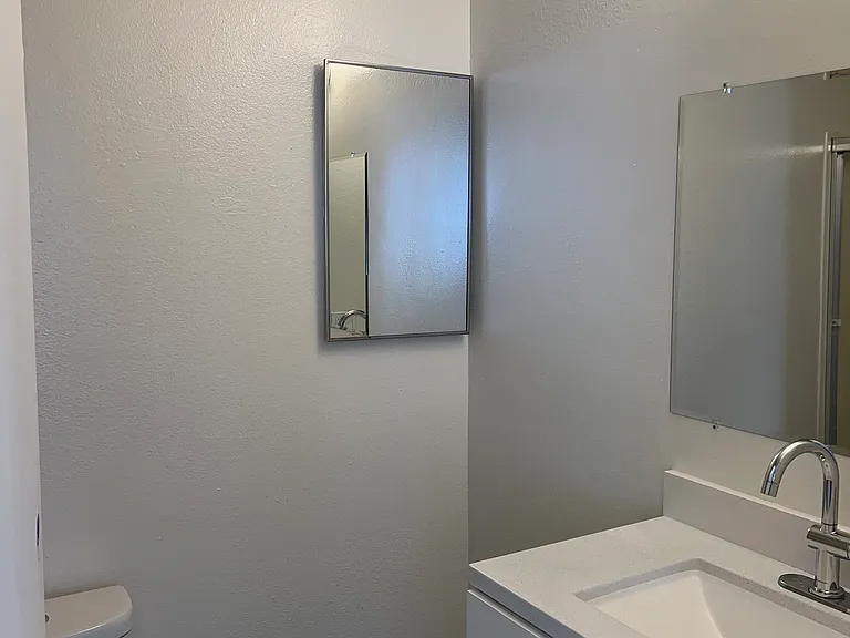 18408 Hatteras St — Photo 26