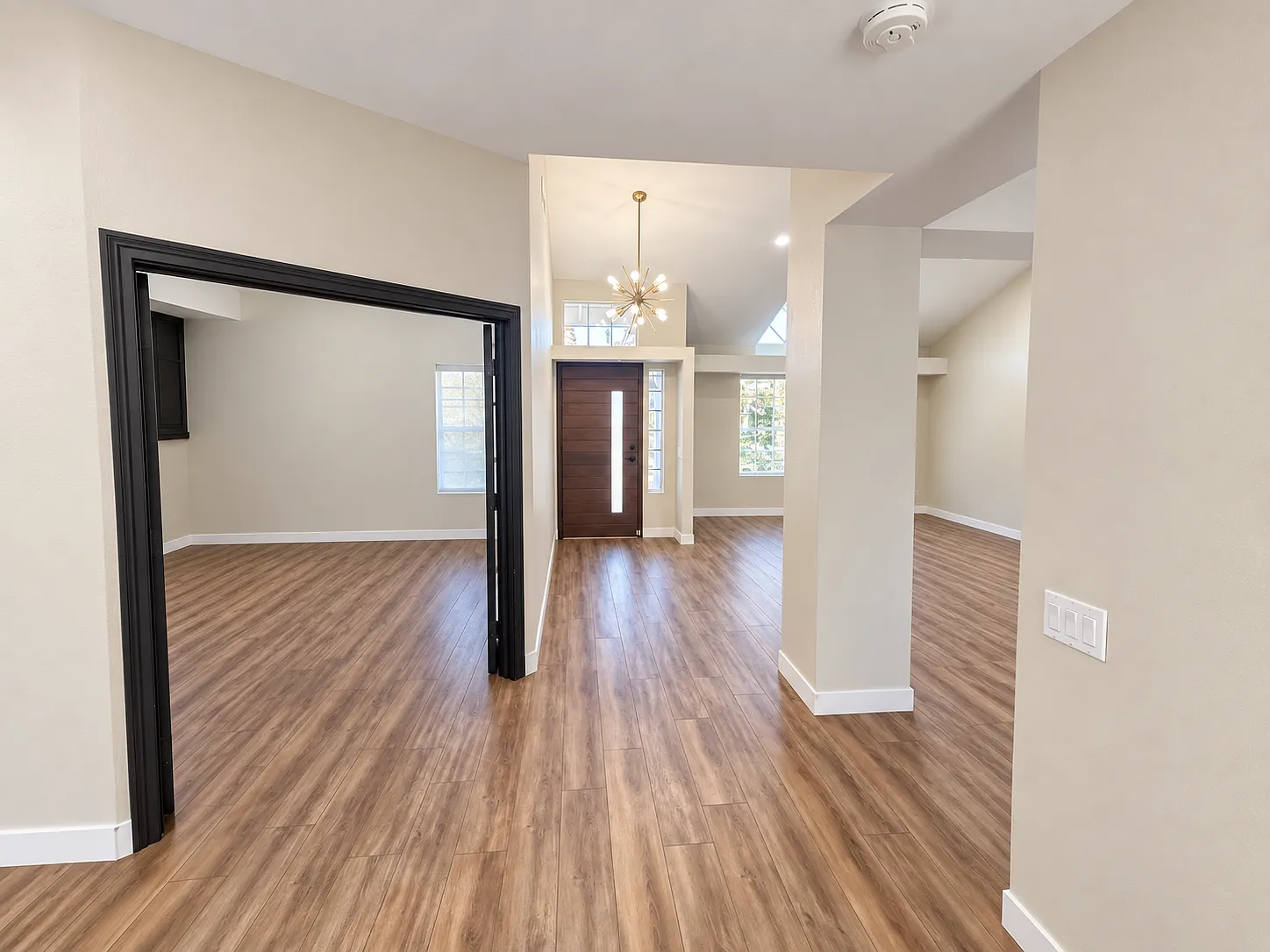 4 bed, 1855 sqft, $4,900 — Photo 4