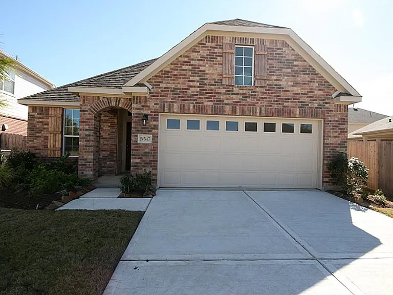 24547 Foxberry Gln — Photo 1