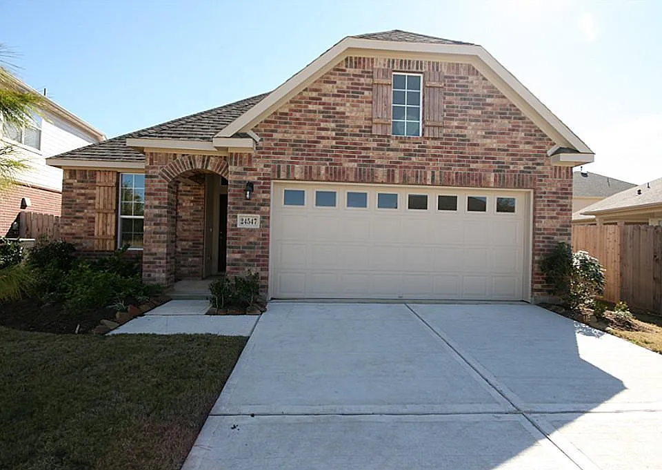 24547 Foxberry Gln