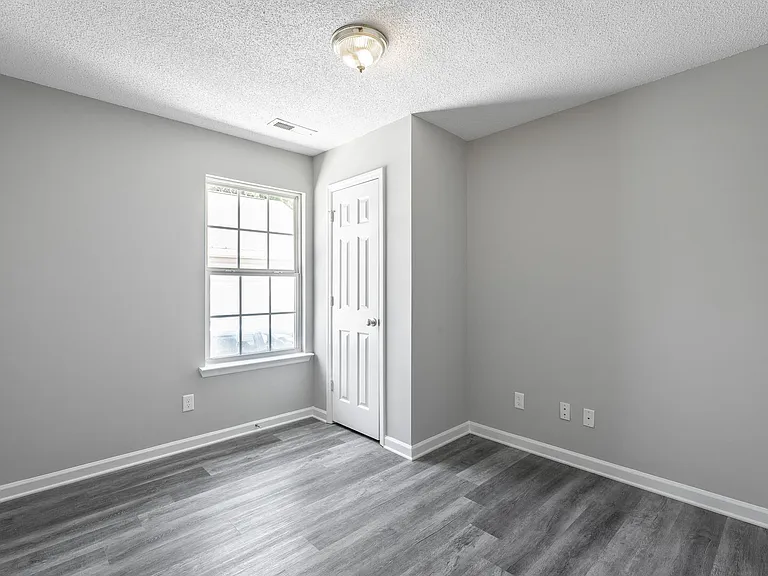 1801 S Lyerly St — Photo 20