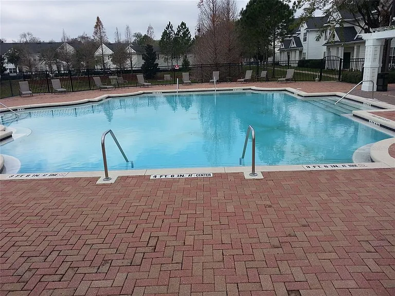 200 Southern Pecan Cir #203 — Photo 7