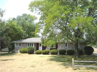 4630 Oakdale Dr, Racine, WI 53405