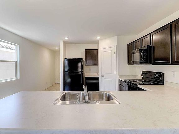 4th image of 30553 N Oak Dr
