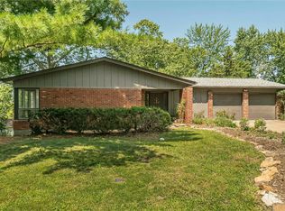 957 Flair Ct, Saint Louis, MO