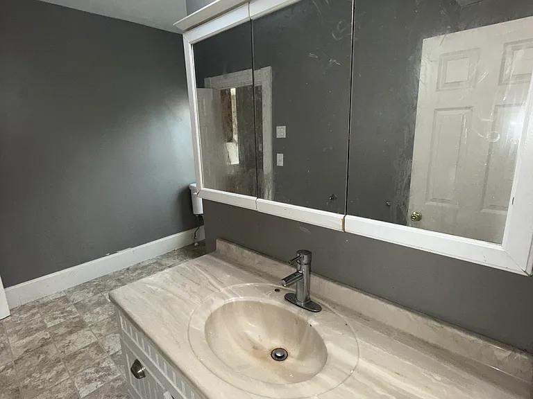 19 Adams St #2A — Photo 8