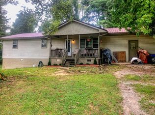 2112 Meadowview Dr, Jamestown, TN 38556