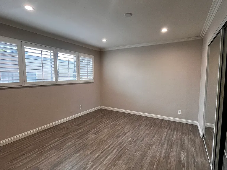 442 S Rexford Dr — Photo 8