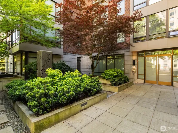 4547 8th Avenue NE #310, Seattle, WA 98105