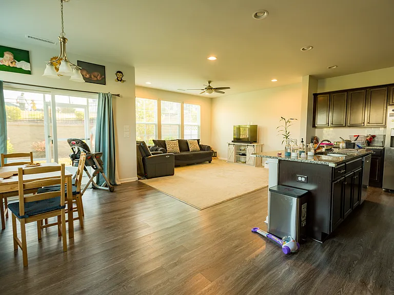 550 Catalina Grande Dr — Photo 7