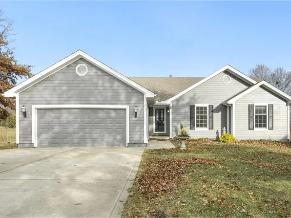 1403 E 2nd Street Ter, Cameron, MO 64429