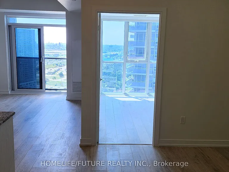 225 Village Green Sq #2805 — Photo 8