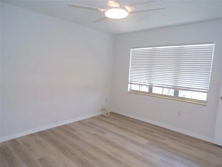 421 Orchid Dr — Photo 14
