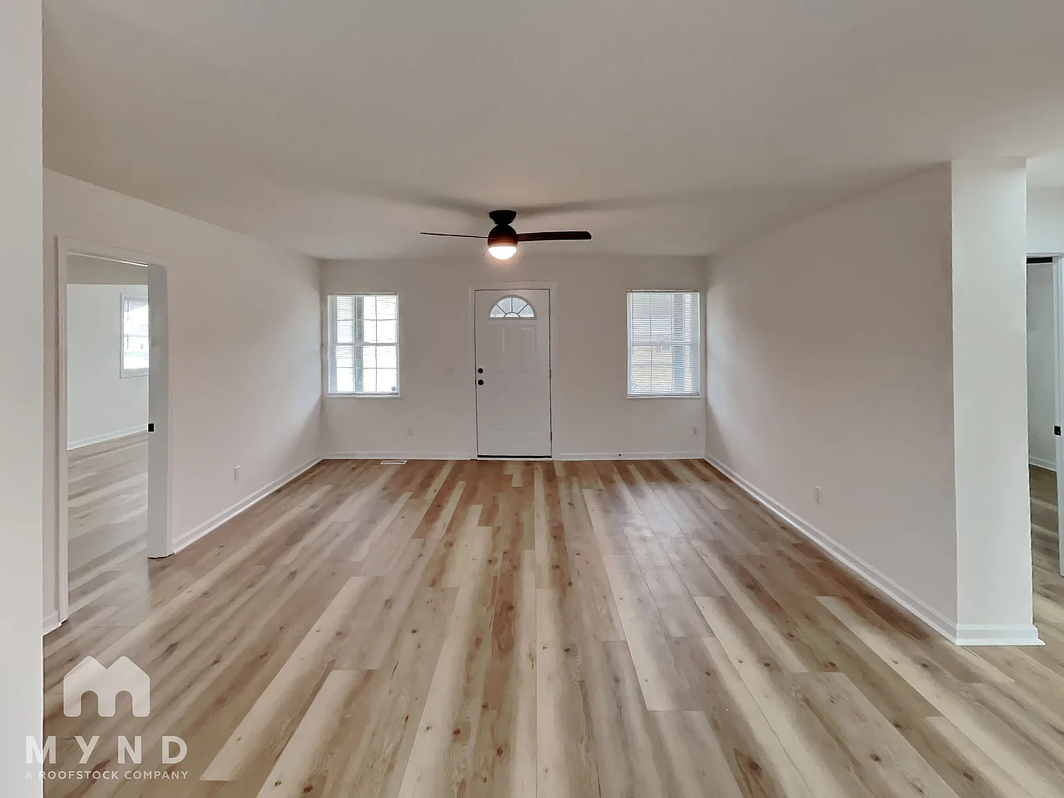 3 bed, 2.0 bath, 1184 sqft, $1,785 — Photo 2