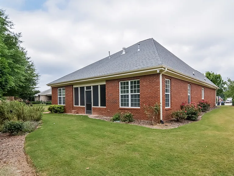 2643 Madison Mae Ln — Photo 17