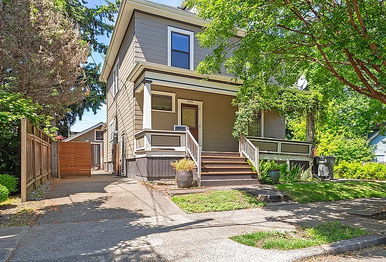 3533 NE Grand Ave #1 — Photo 1