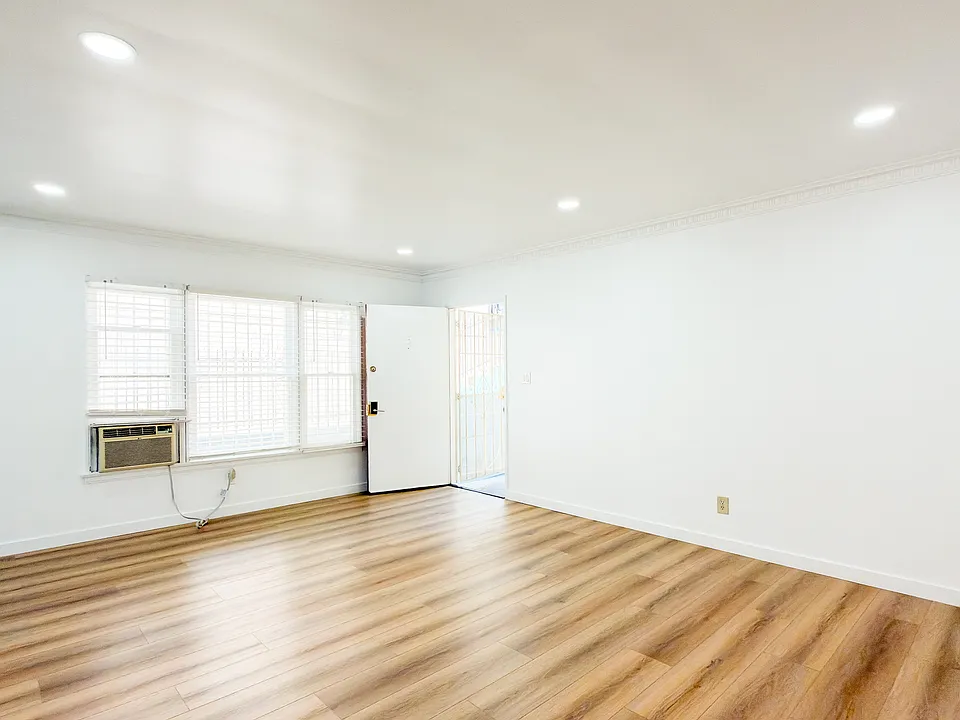 333 S Gramercy Pl #5