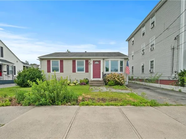 219 Benefit St, Pawtucket, RI 02861