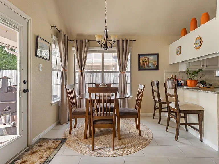 2305 Raintree Path — Photo 13
