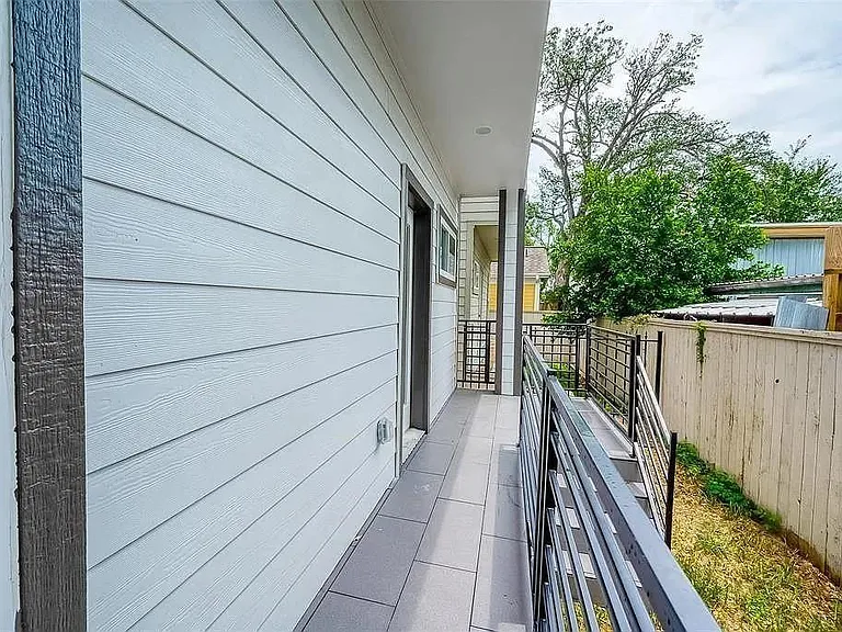 1511 Alamo St — Photo 25
