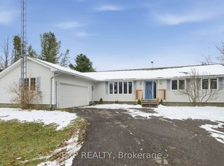 2859 Wolf Grove Rd, Lanark Highlands, ON K0A1A0