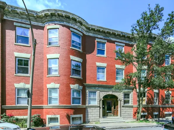 11 Grovenor Rd APT 6, Jamaica Plain, MA 02130