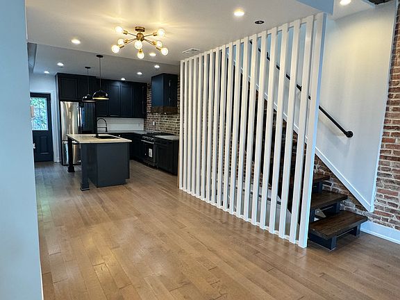 4th image of 330 W Lorraine Ave