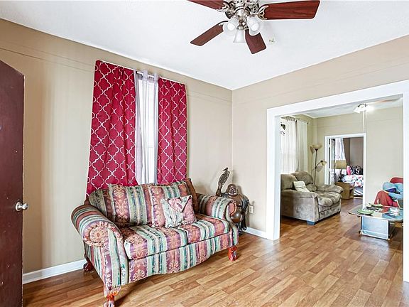 3rd image of 2504-06 Frenchmen St
