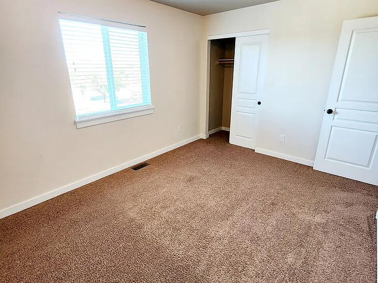 101 Stone Fly Dr — Photo 28