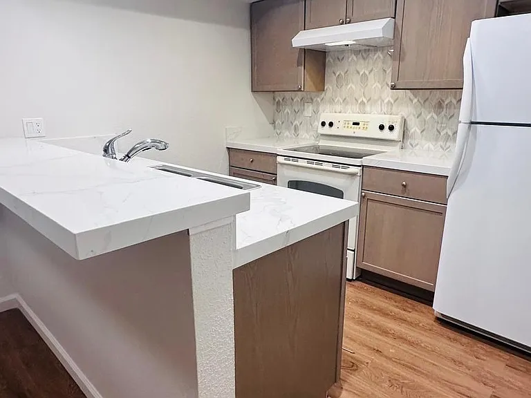 2367 Roundhouse Rd — Photo 5