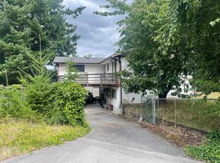 2751 153a St, Surrey, BC V4P 1C1