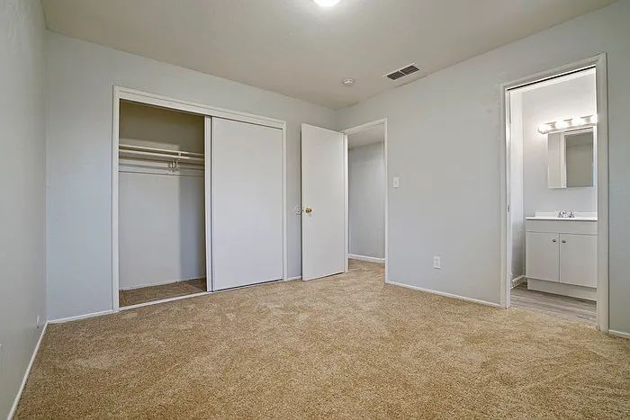 2109 Monifieth Way — Photo 20