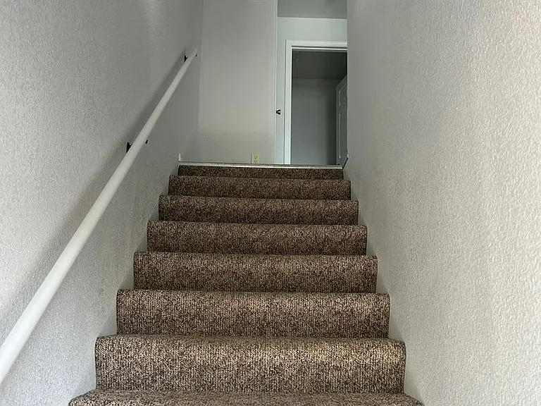 1201 Wineglass Ct #K — Photo 3