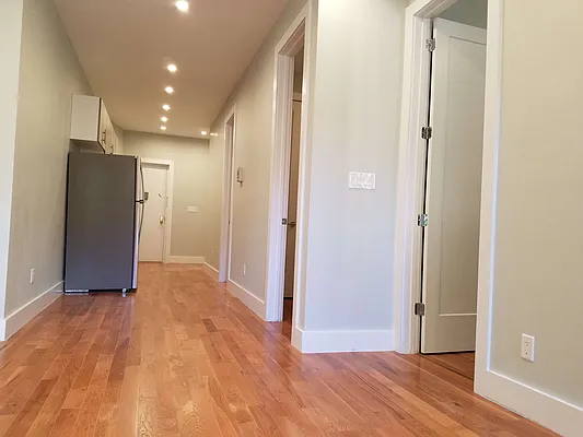 Rented by The Hamilton Group | media 36