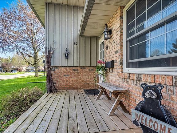 4th image of 84 Trottier Dr