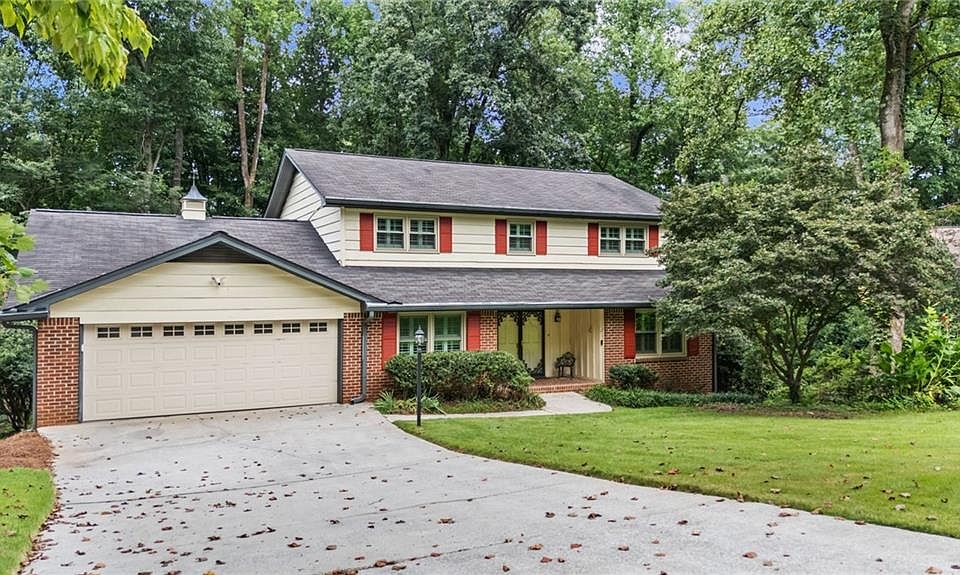 1st image of 2679 Regency Dr E