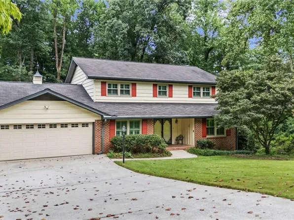 2679 Regency Dr E, Tucker, GA 30084