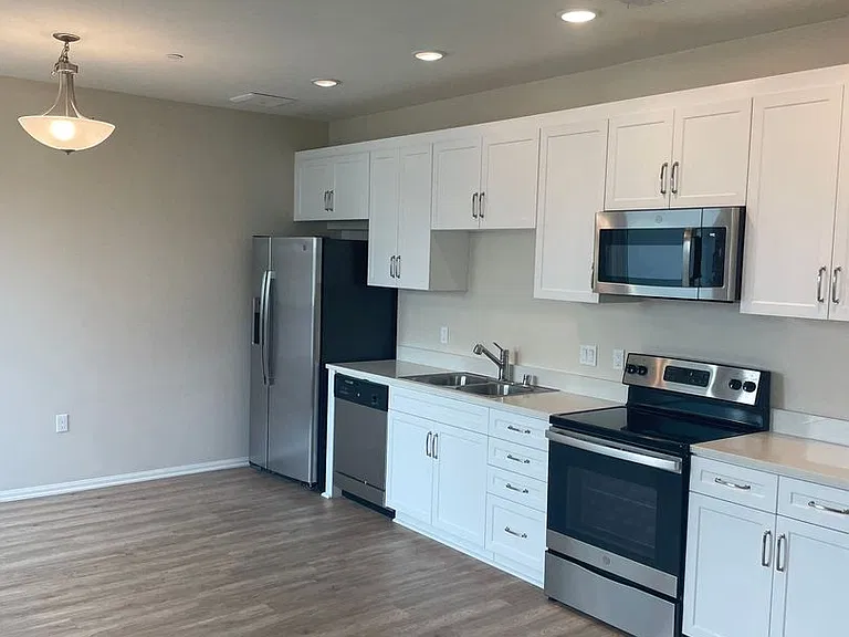 288 Center St. — Photo 16