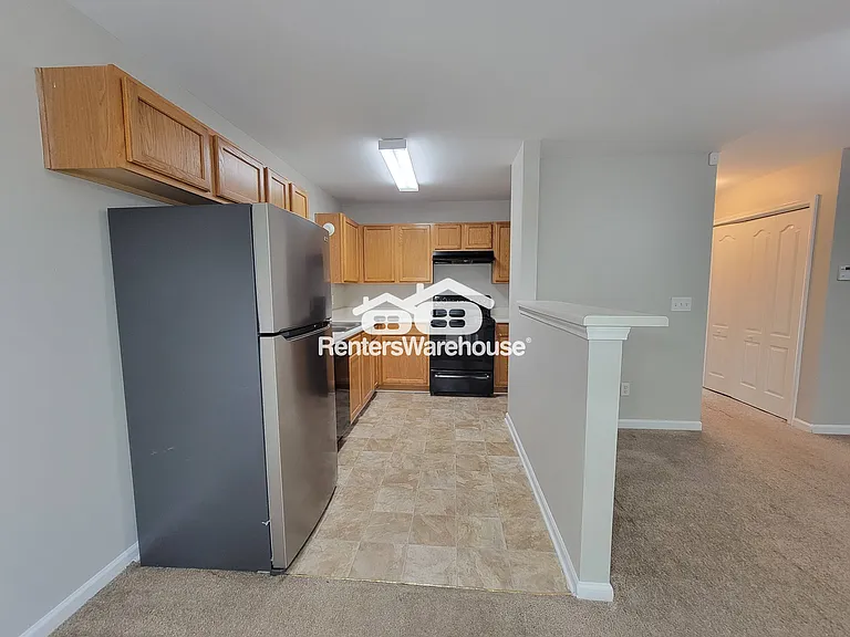 7712 Autry Cir #402 — Photo 5