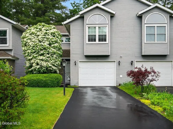 517 Highwood Circle, Albany, NY 12203