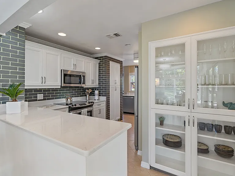 2383 Florinda St — Photo 36